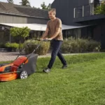 Husqvarna LC 142iS Cordless Lawn Mower Kit